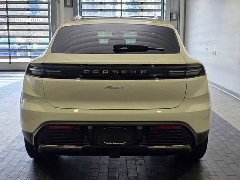 Used 2025 Porsche Macan Electric image 6