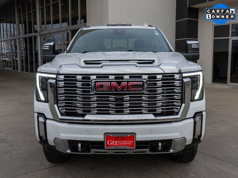Used 2024 GMC Sierra 3500 Denali w/ Denali Reserve Package image 3