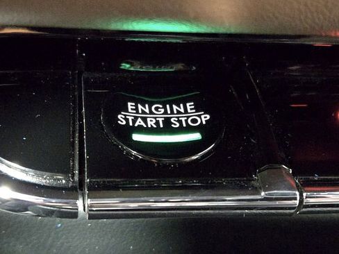 Certified 2022 Lincoln Nautilus Reserve image 26