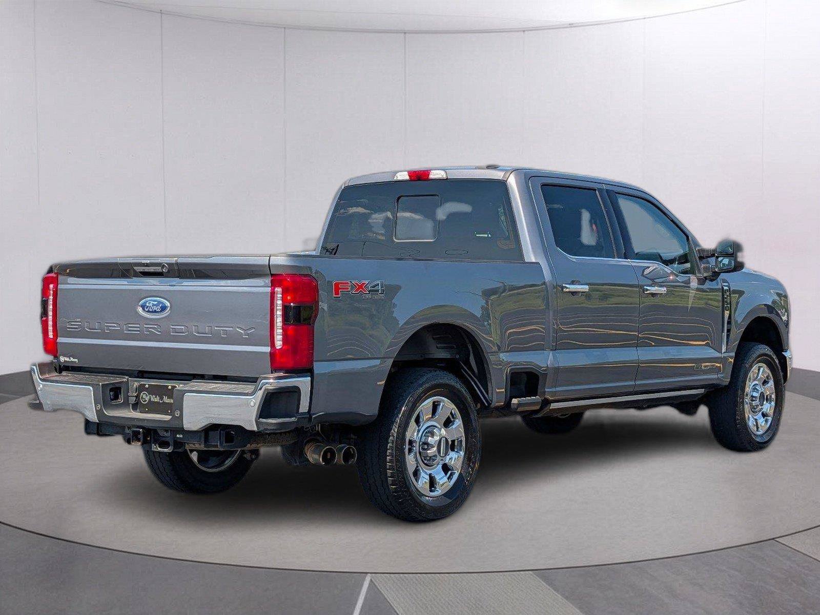 Used 2024 Ford F250 Lariat w/ Lariat Ultimate Package AWD/4WD image 6