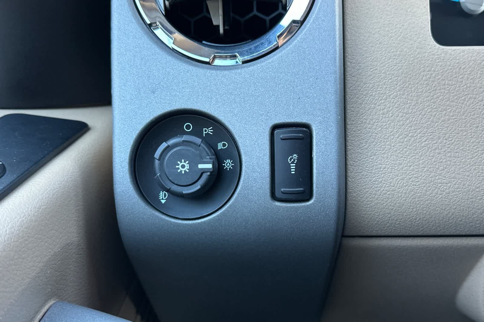 Used 2013 Ford F350 Lariat w/ Chrome Pkg AWD/4WD image 29