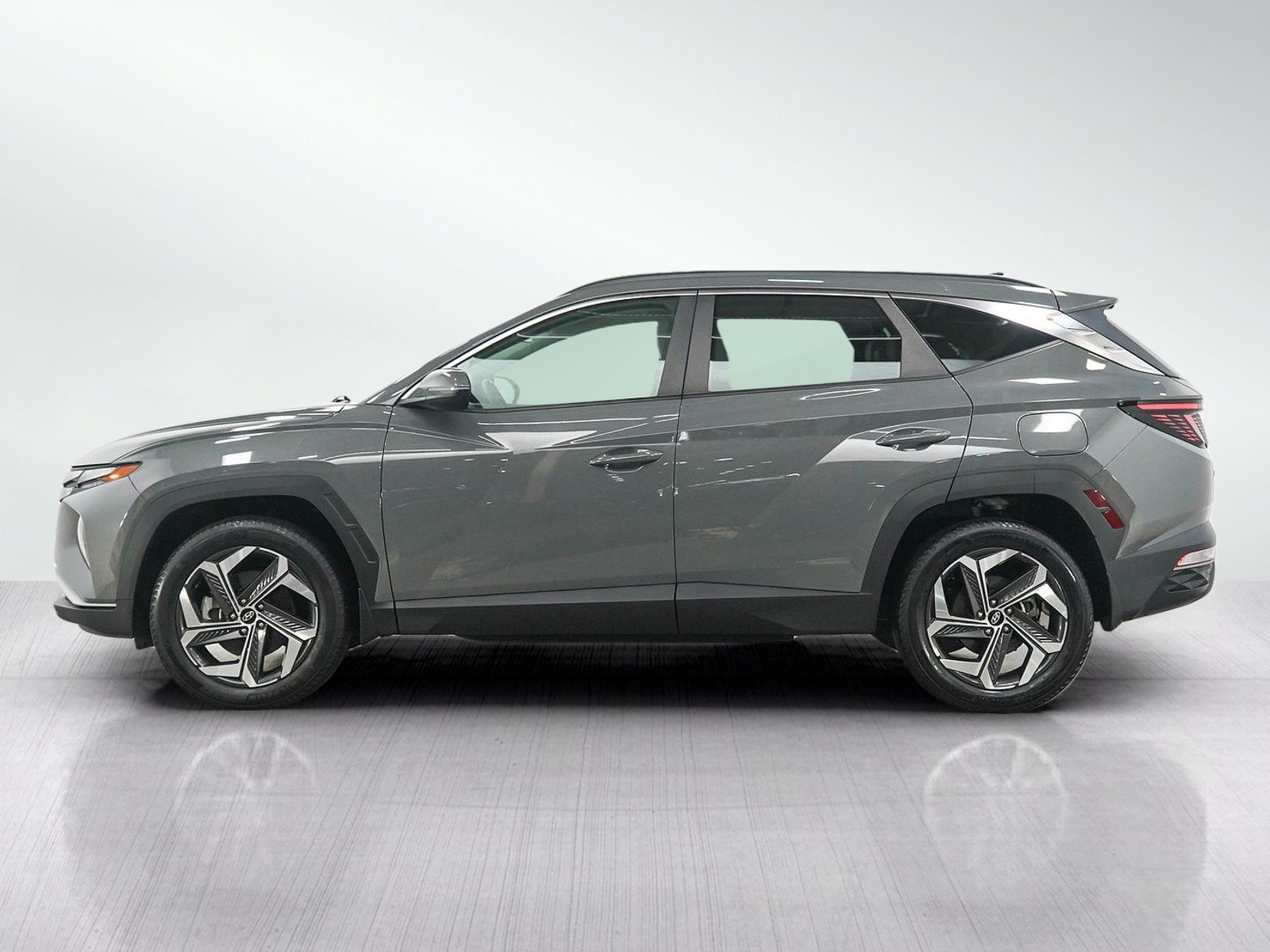 Used 2024 Hyundai Tucson SEL w/ Convenience Package AWD/4WD image 2