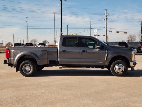 New 2026 Ford F350 XLT image 7
