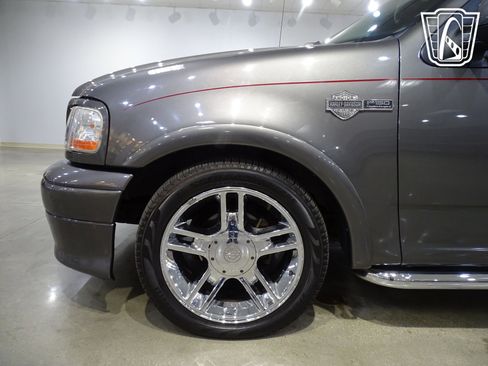 Used 2002 Ford F150 Harley-Davidson image 29