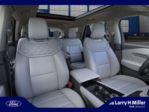 New 2026 Ford Explorer Platinum w/ LUX Leather Package image 10