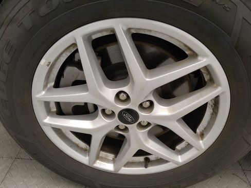 Used 2023 Ford Edge SEL image 31