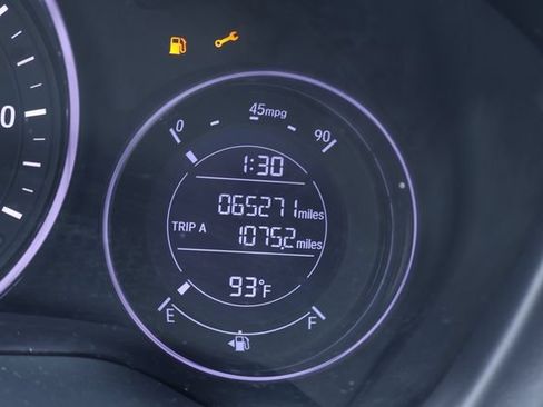 Used 2020 Honda HR-V Sport image 2