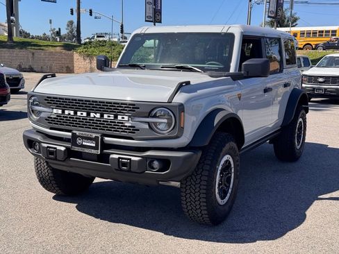 New 2026 Ford Bronco Badlands w/ Sasquatch Package image 7