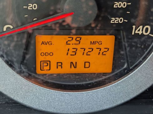 Used 2011 Toyota RAV4 2WD image 18