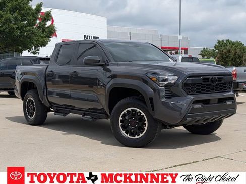 Used 2025 Toyota Tacoma TRD Off-Road AWD/4WD image 1