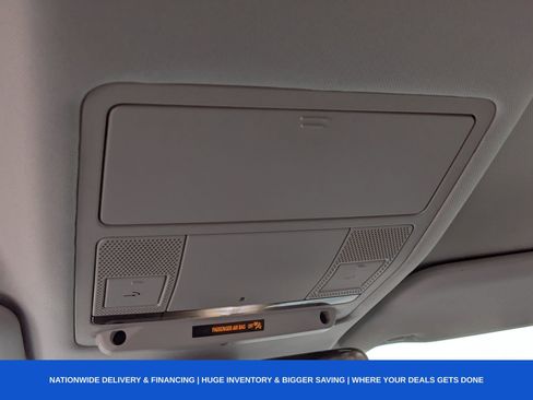 Used 2022 Land Rover Defender 90 image 21