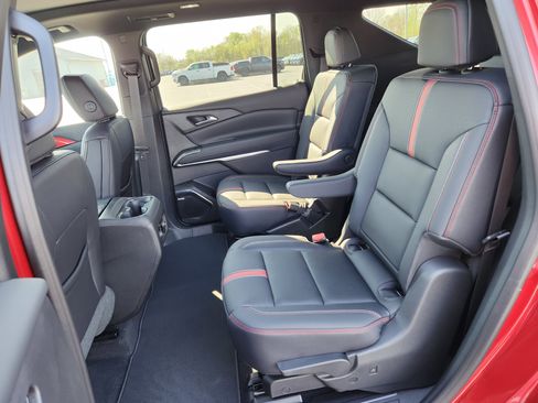 New 2026 Chevrolet Traverse RS image 9