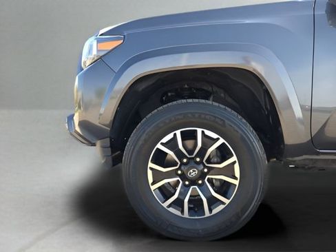 Used 2023 Toyota Tacoma TRD Sport image 14