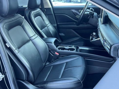 Used 2023 Lincoln Corsair Standard Sport Utility w/ Equipment Group 101A image 8