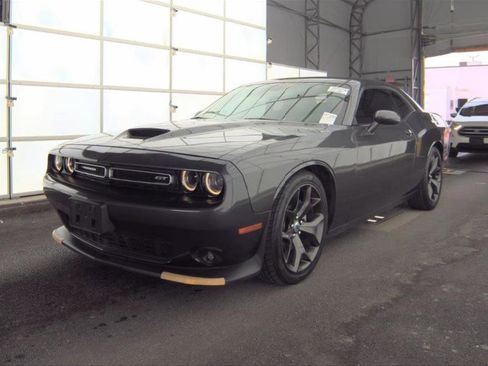 Used 2019 Dodge Challenger GT w/ Driver Convenience Group RWD image 2