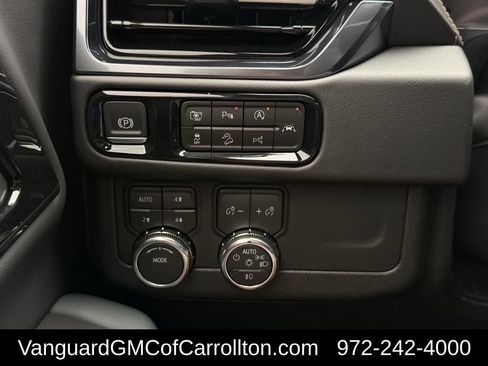 New 2026 GMC Yukon XL AT4 w/ AT4 Premium Package AWD/4WD image 20