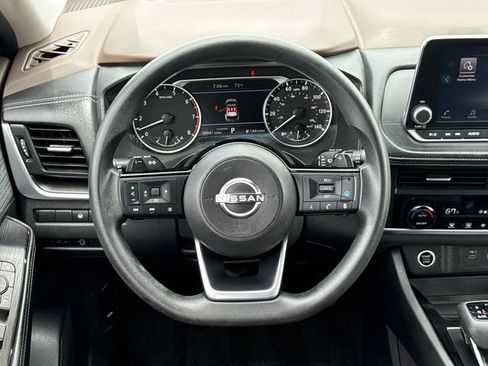 Used 2023 Nissan Rogue SV FWD image 23