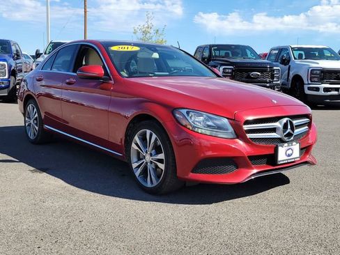 Used 2017 Mercedes-Benz C 300 4MATIC Sedan image 4