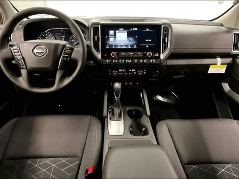 New 2026 Nissan Frontier SV w/ SV Convenience Package RWD image 6