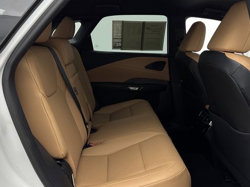 Used 2025 Lexus RX 350 FWD w/ Technology Package image 33