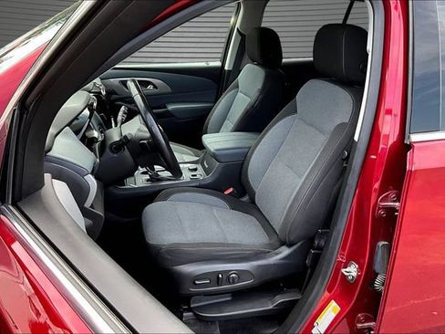 Used 2019 Chevrolet Traverse LT FWD image 21