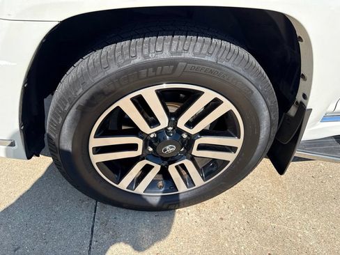Used 2019 Toyota 4Runner Limited AWD/4WD image 12