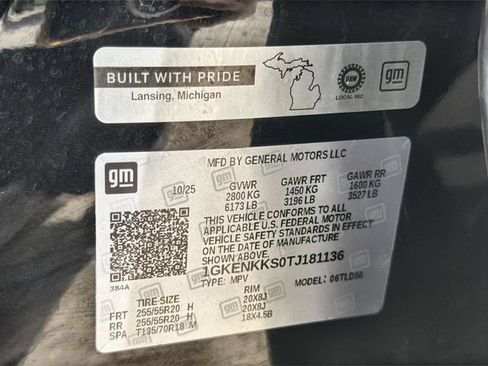 Certified 2026 GMC Acadia Elevation w/ Elevation Premium Package FWD image 33