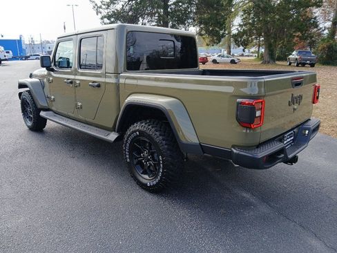 New 2025 Jeep Gladiator Sport image 10