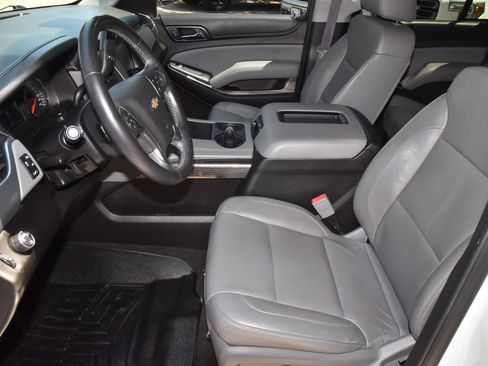 Used 2017 Chevrolet Tahoe LT RWD image 13