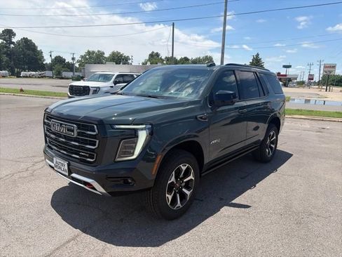 New 2026 GMC Yukon AT4 w/ AT4 Premium Package AWD/4WD image 2