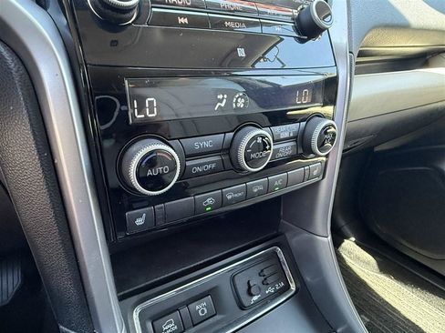 Used 2020 Subaru Ascent Limited AWD/4WD image 27