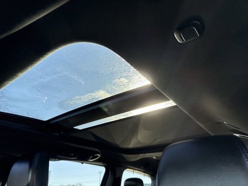 Used 2020 Chrysler Pacifica Limited image 28