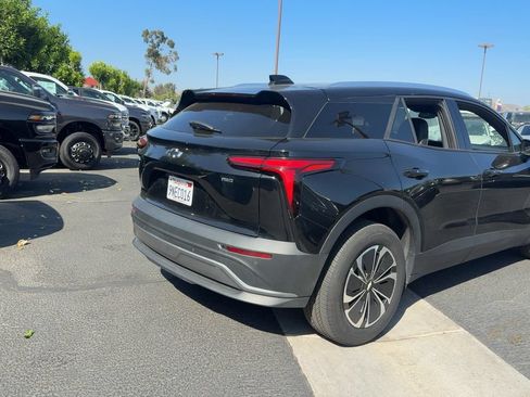 Used 2024 Chevrolet Blazer EV LT AWD/4WD image 6