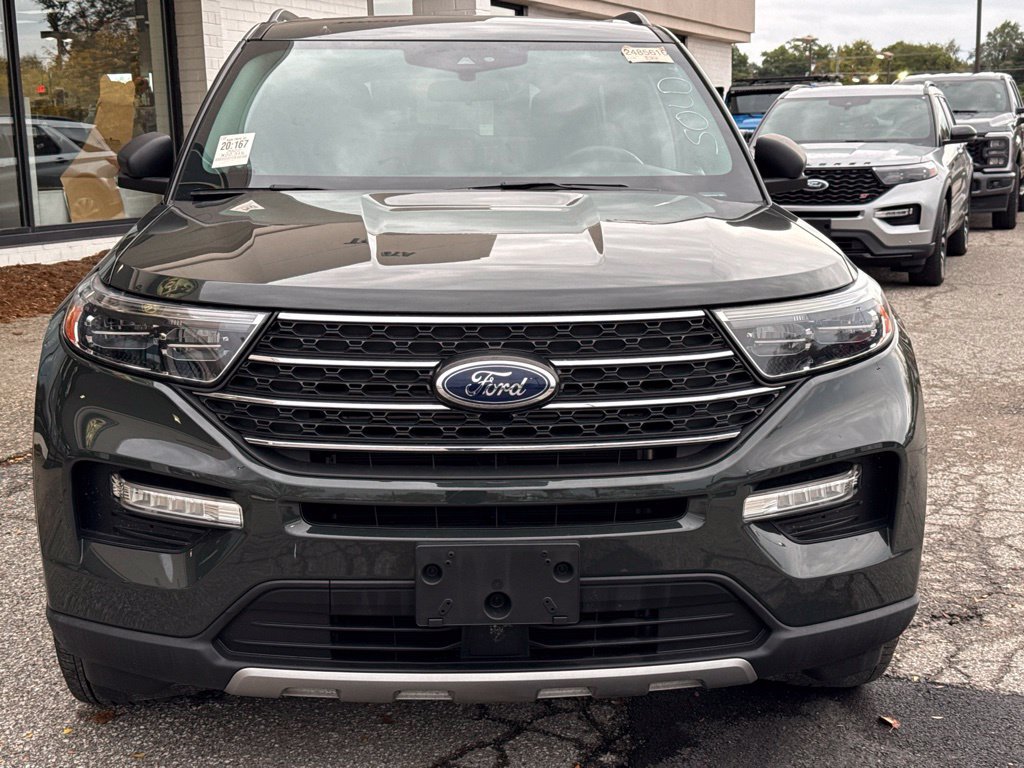 Used 2022 Ford Explorer XLT w/ Equipment Group 202A AWD/4WD image 17