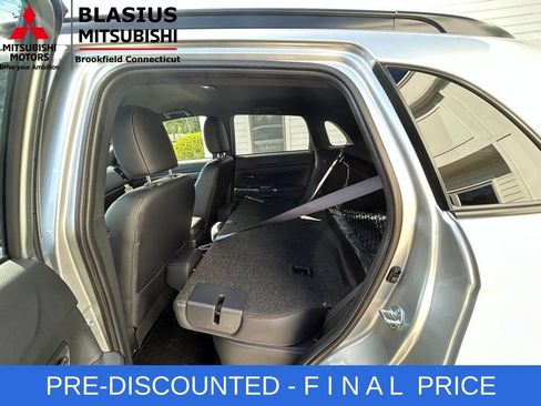 Used 2025 Mitsubishi Outlander Sport SEL AWD/4WD image 40