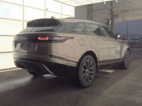 Used 2019 Land Rover Range Rover Velar R-Dynamic SE image 6