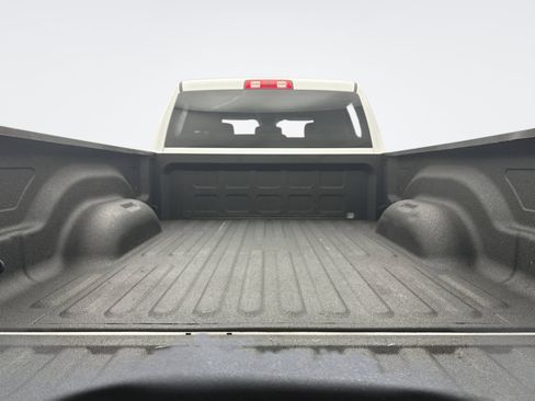 Used 2019 RAM 1500 Express AWD/4WD image 18