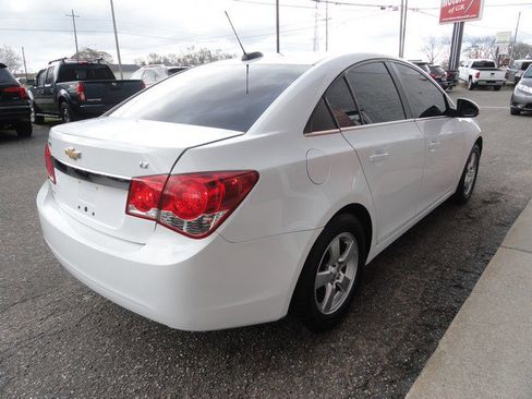 Used 2016 Chevrolet Cruze LT FWD image 8