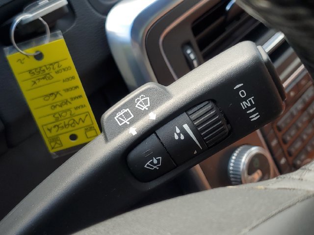 Used 2015 Volvo V60 T5 Platinum FWD image 12