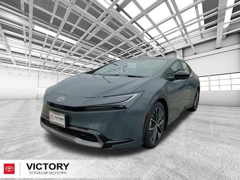 Used 2026 Toyota Prius XLE image 8