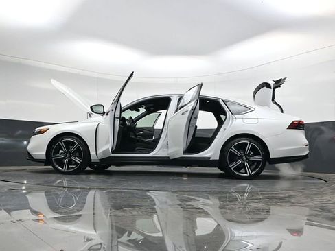 New 2025 Honda Accord Sport image 40