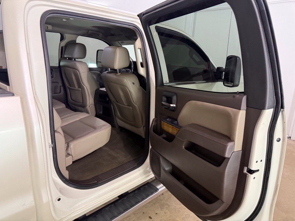 Used 2014 GMC Sierra 1500 SLT w/ SLT Crew Cab Value Package AWD/4WD image 22