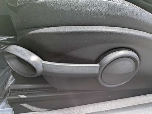 Used 2013 MINI Cooper Clubman FWD image 23