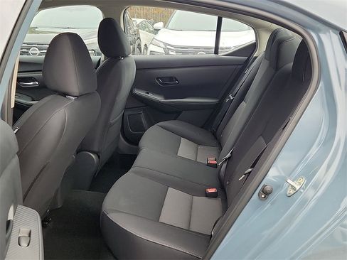 New 2025 Nissan Sentra SV image 5