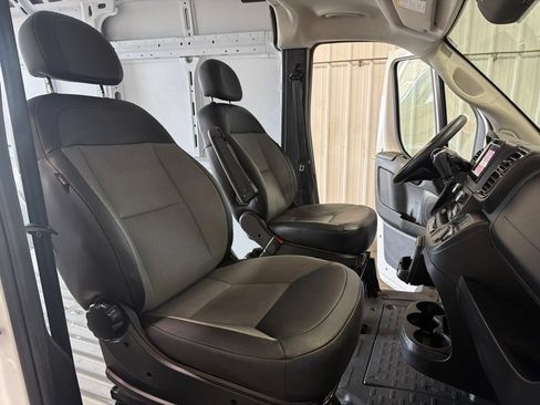 Used 2025 RAM ProMaster 3500 w/ Convenience Group FWD image 21