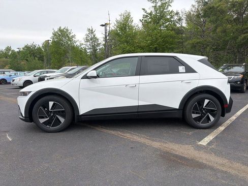 New 2026 Hyundai Ioniq 5 SE AWD/4WD image 3