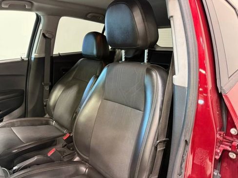 Used 2022 Chevrolet Trax LT w/ Driver Confidence Package AWD/4WD image 22