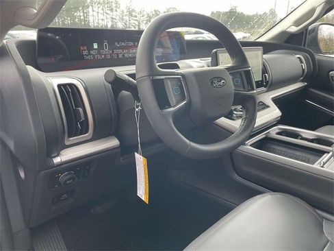 New 2025 Ford Expedition Max Active image 15