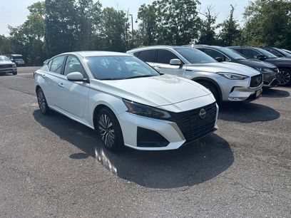 Used 2023 Nissan Altima 2.5 SV