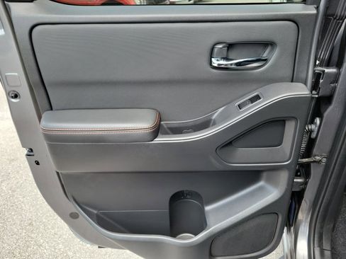 Used 2024 Nissan Frontier Pro-X w/ Pro Convenience Package RWD image 16